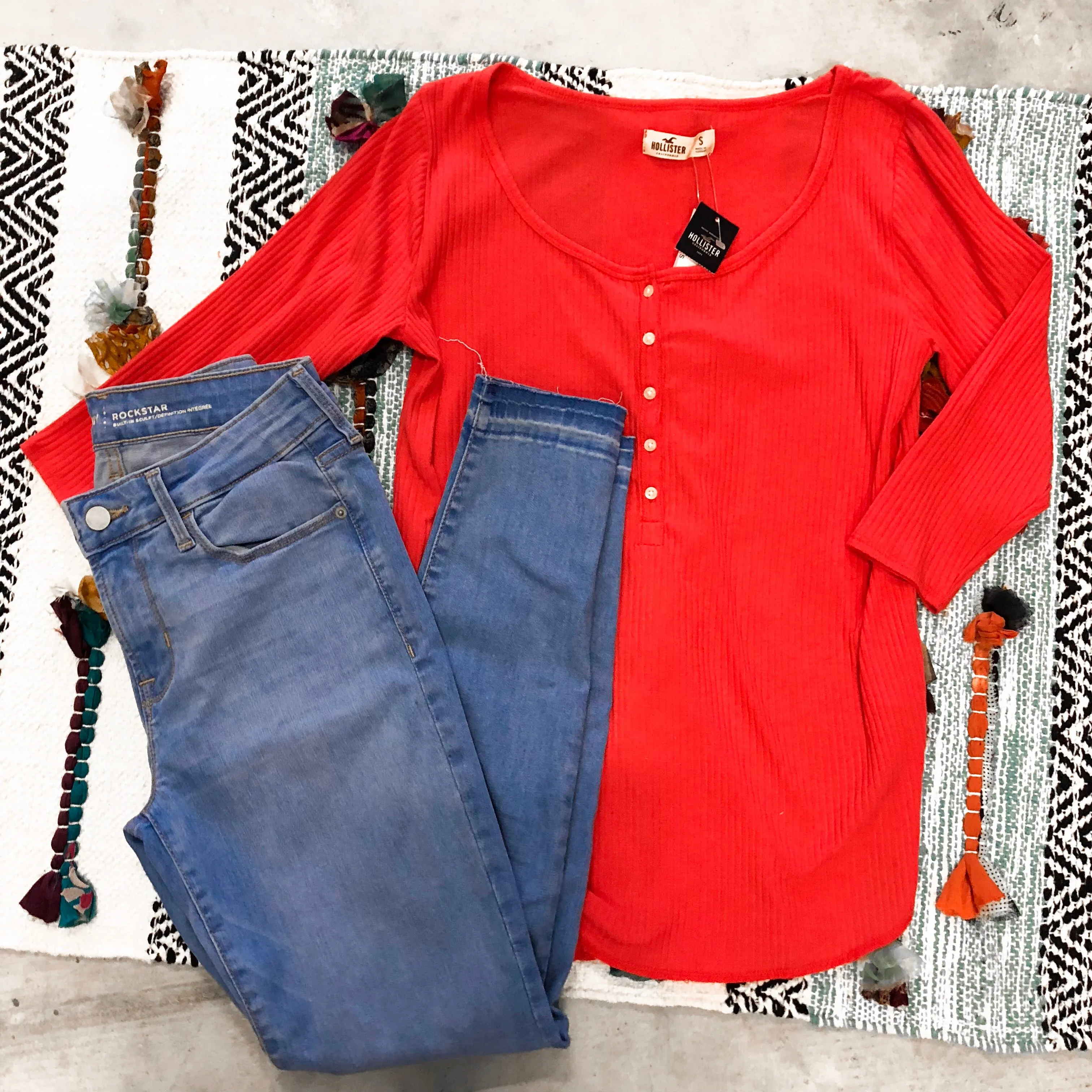 Old Navy Rockstar Jeans - 4