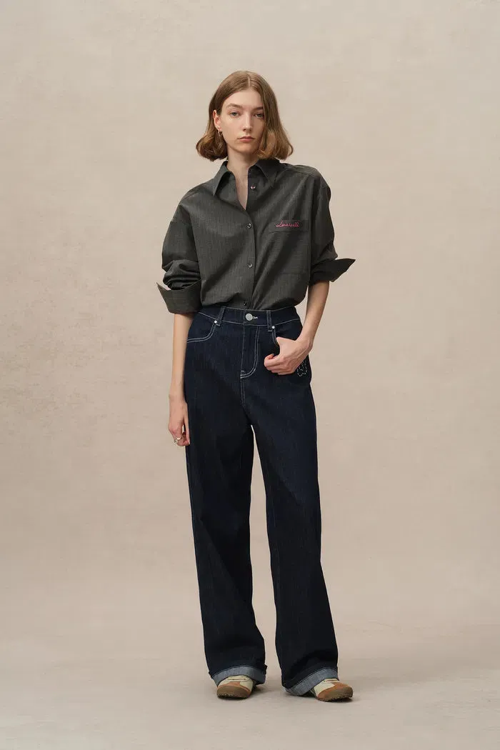 Somi Curved Blade Jeans in Stretchy Turkish Denim