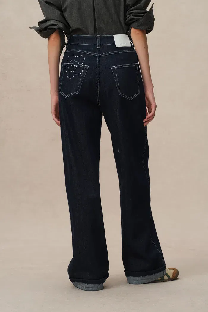 Somi Curved Blade Jeans in Stretchy Turkish Denim