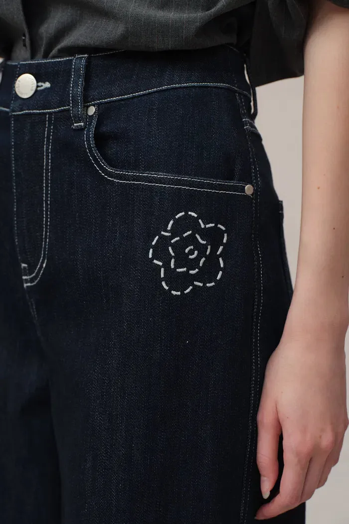 Somi Curved Blade Jeans in Stretchy Turkish Denim